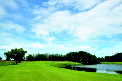ユニランド　ゴルフ＆カントリークラブ(UNILAND  Golf & Country Club)